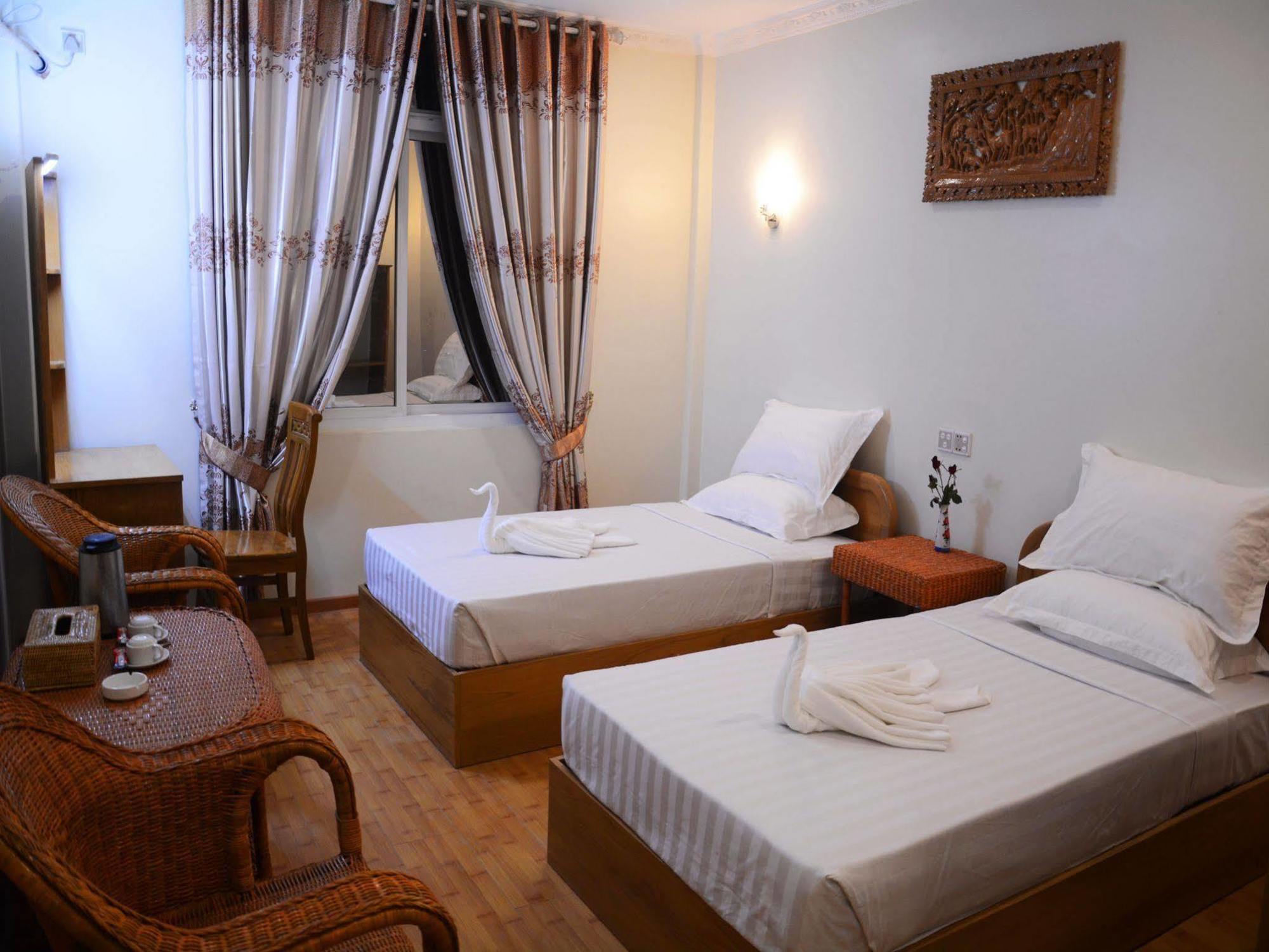 Golden Dream Hotel Мандалай Екстер'єр фото